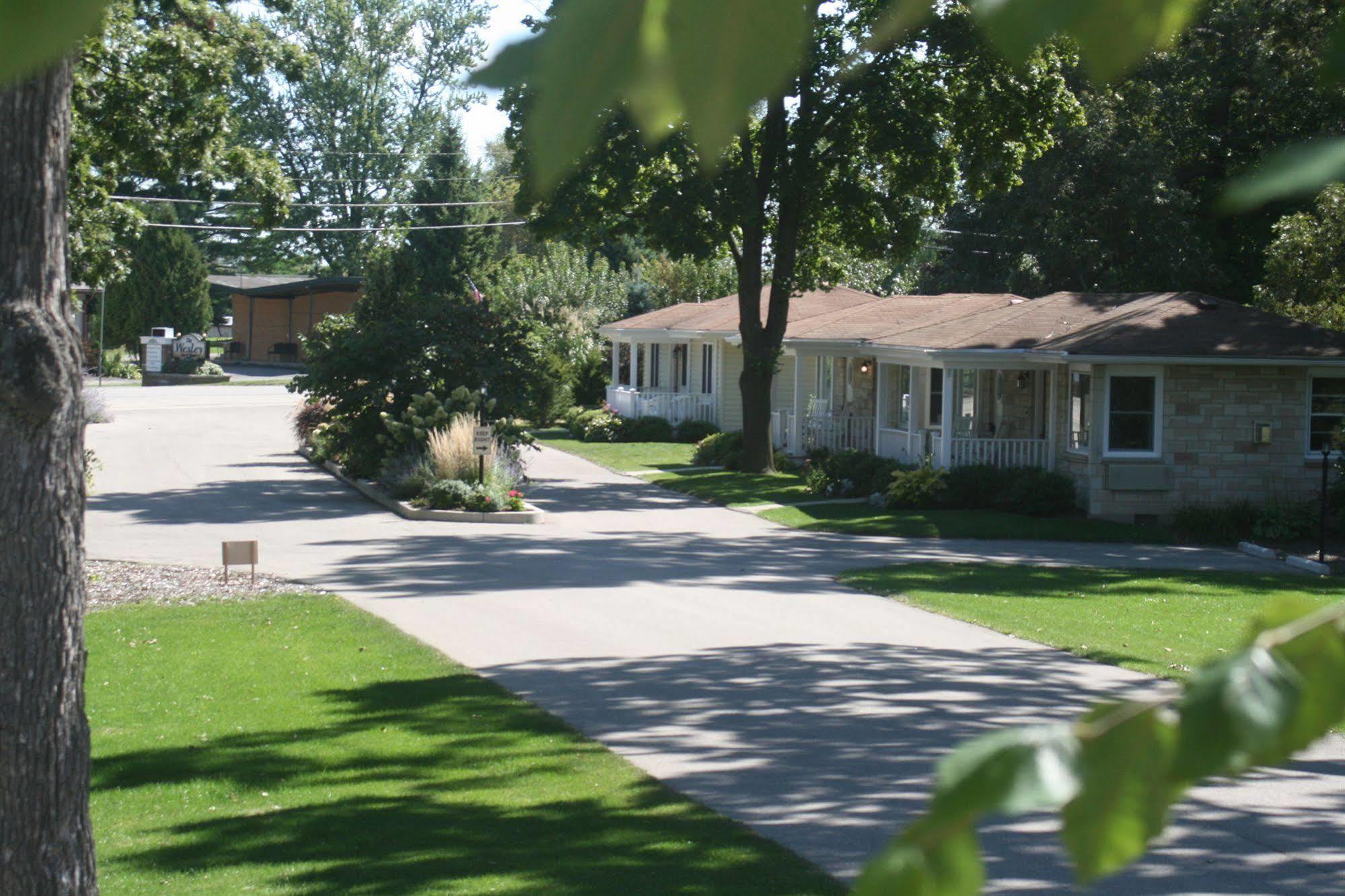Seven Oaks Bed & Breakfast Lake Geneva Esterno foto