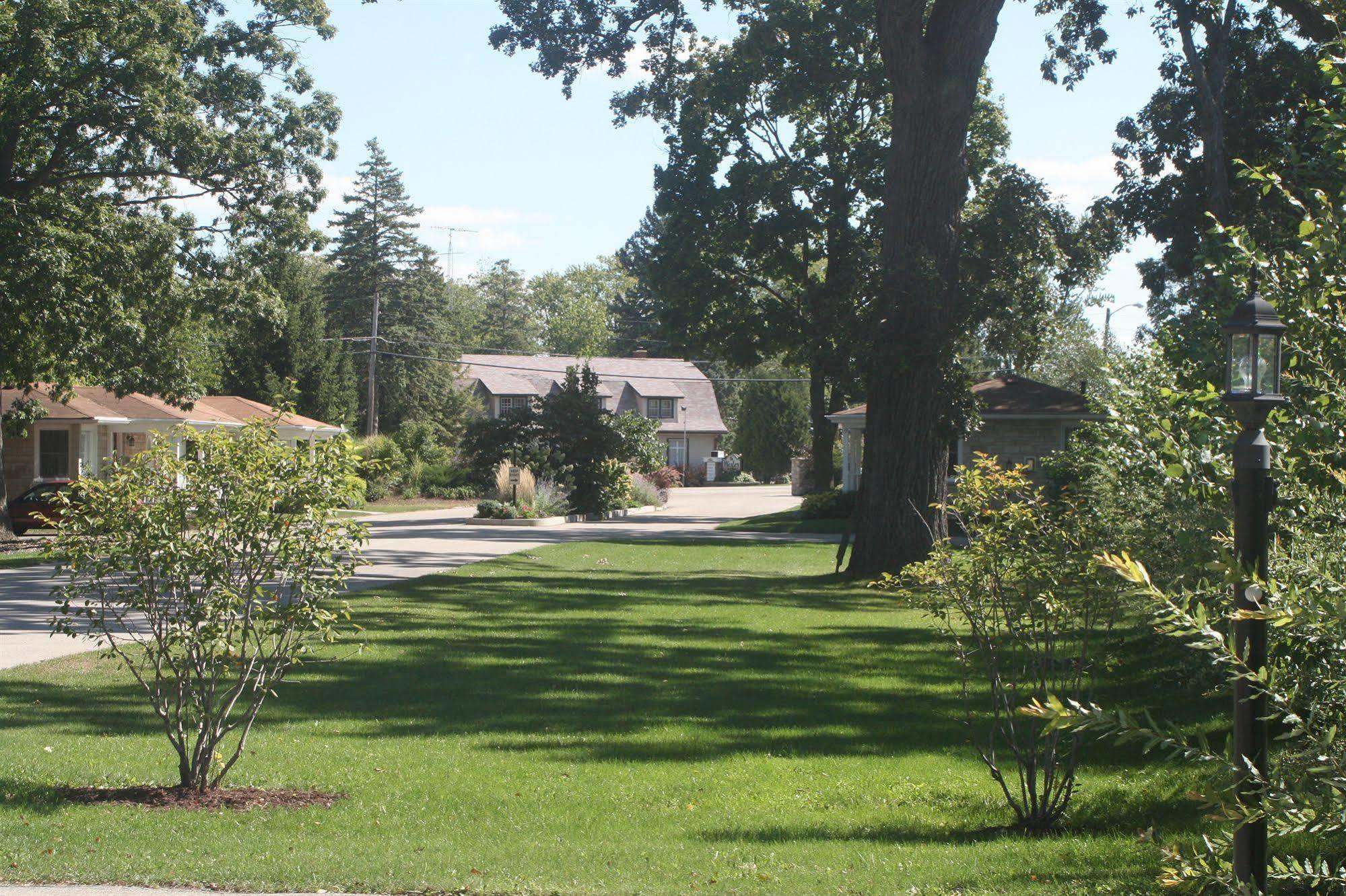 Seven Oaks Bed & Breakfast Lake Geneva Esterno foto