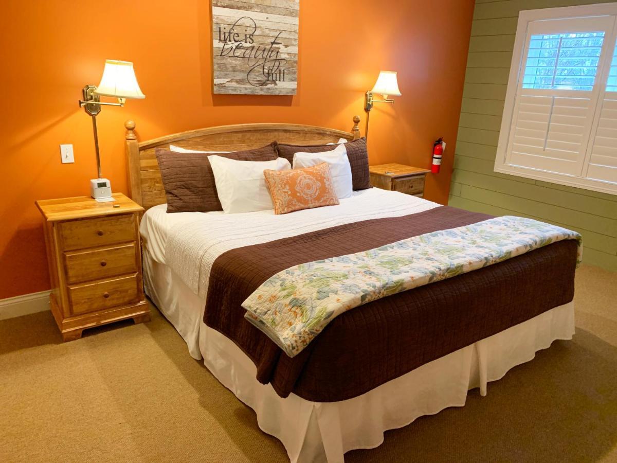 Seven Oaks Bed & Breakfast Lake Geneva Esterno foto